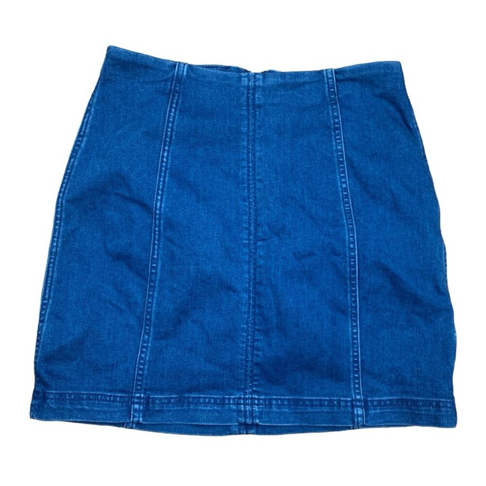 Free People women's size 10 medium denim skirt lightweight blue Anthropologie je